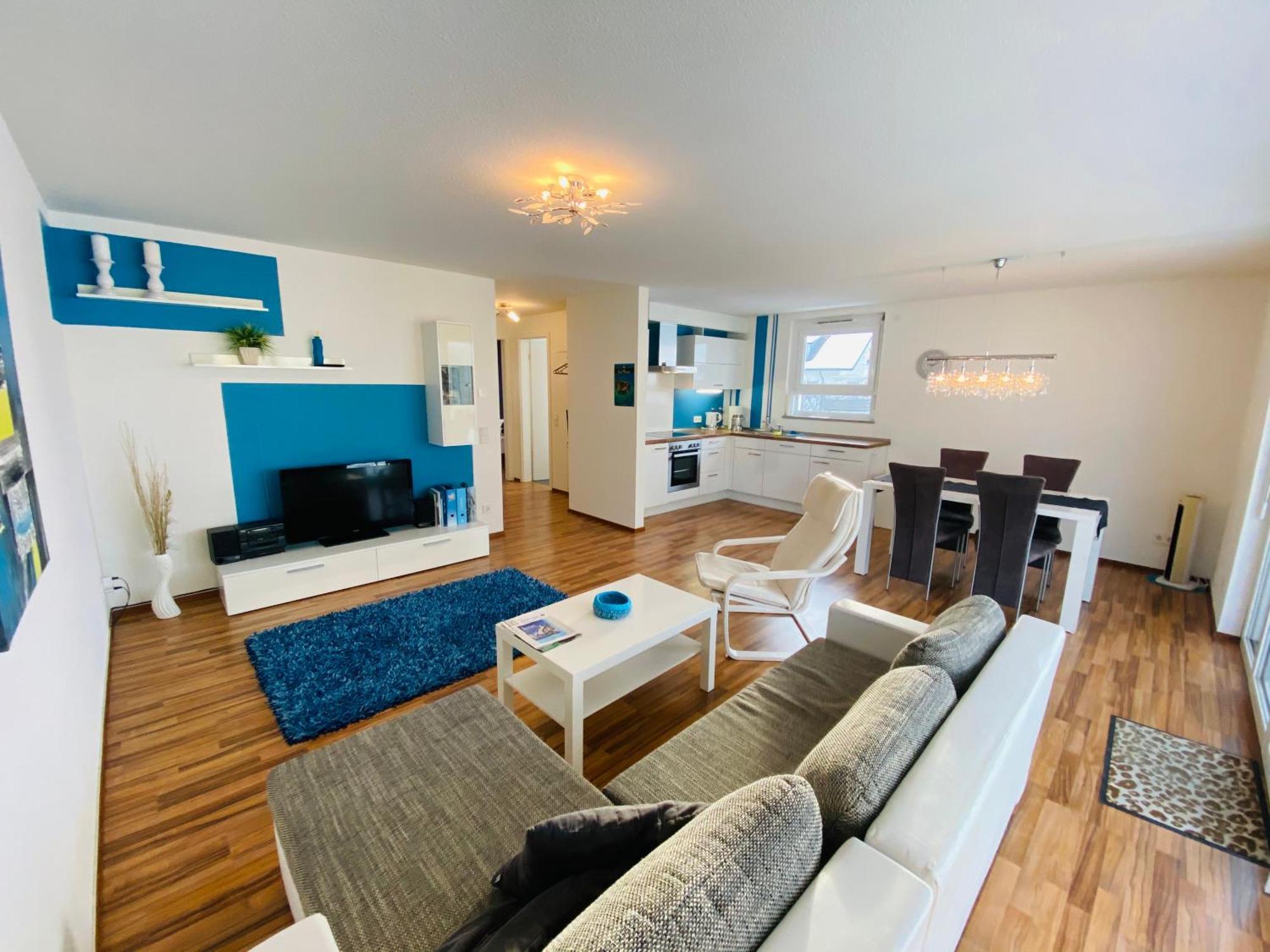 Schillerstrasse Apartment อูเบอร์ลิงเงน ภายนอก รูปภาพ